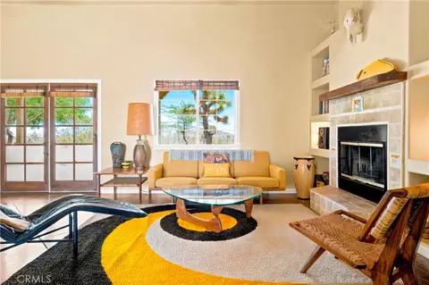 Living - 4343 Avalon, Yucca Valley, CA 92284 photo 2 of 6