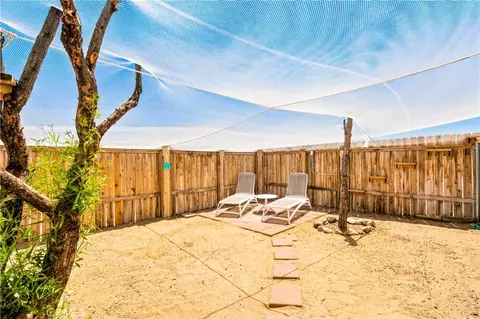 Exterior - 4343 Avalon, Yucca Valley, CA 92284 photo 10 of 12