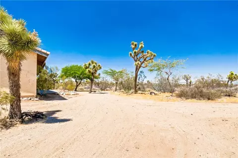 Exterior - 4343 Avalon, Yucca Valley, CA 92284 photo 7 of 12