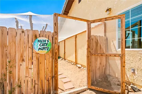 Exterior - 4343 Avalon, Yucca Valley, CA 92284 photo 9 of 12