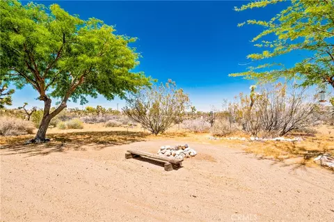 Exterior - 4343 Avalon, Yucca Valley, CA 92284 photo 6 of 12