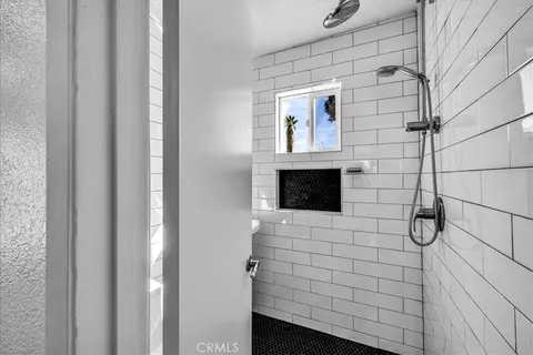 Bath - 61381 Alta Mura, Joshua Tree, CA 92252 photo 2 of 3