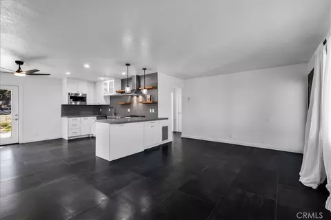 Living - 61381 Alta Mura, Joshua Tree, CA 92252 photo 3 of 3