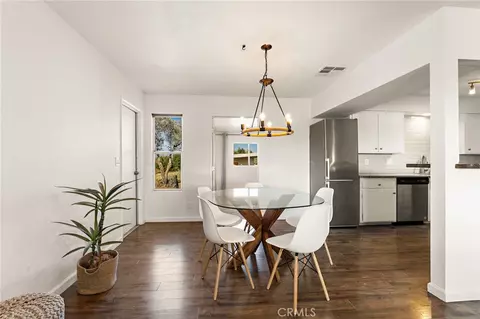 Dining - 7453 Olympic Rd, Joshua Tree, CA 92252 photo 2 of 6
