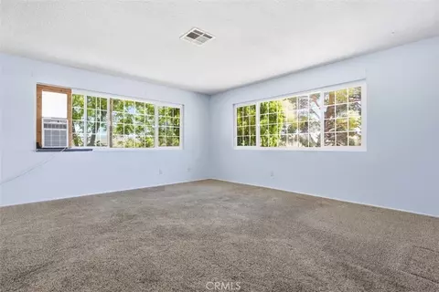 Living - 49084 Mojave, Morongo Valley, CA 92256 photo 3 of 5
