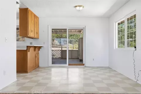 Living - 49084 Mojave, Morongo Valley, CA 92256 photo 5 of 5