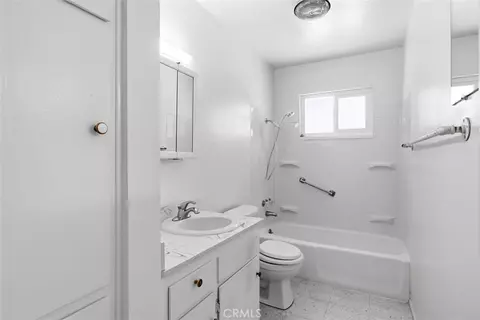 Bath - 49084 Mojave, Morongo Valley, CA 92256 photo 2 of 2