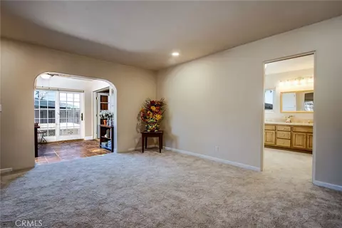 Living - 7475 San Remo Trl, Yucca Valley, CA 92284 photo 2 of 3