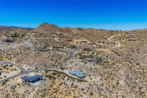 View/Area - 6177 Mandarin Rd, Yucca Valley, CA 92284 photo 9 of 9