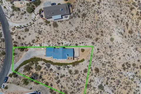 View/Area - 6177 Mandarin Rd, Yucca Valley, CA 92284 photo 2 of 9