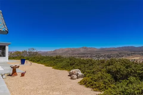 Exterior - 6177 Mandarin Rd, Yucca Valley, CA 92284 photo 9 of 13