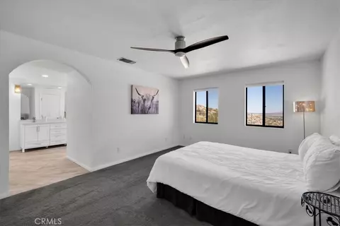 Bedroom - 6177 Mandarin Rd, Yucca Valley, CA 92284 photo 2 of 6