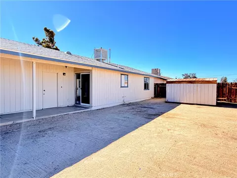 Exterior - 5533 Encelia Dr, Twentynine Palms, CA 92277 photo 4 of 5