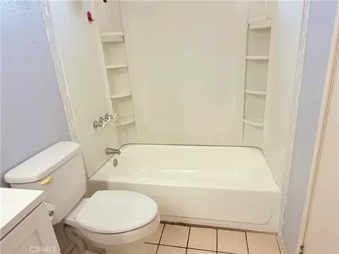 Bath - 5533 Encelia Dr, Twentynine Palms, CA 92277 photo 3 of 3