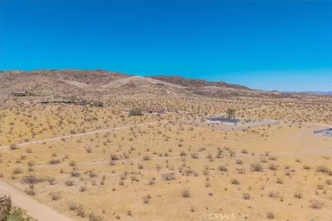 View/Area - 2670 N Sage Ave, Landers, CA 92285 photo 1 of 6