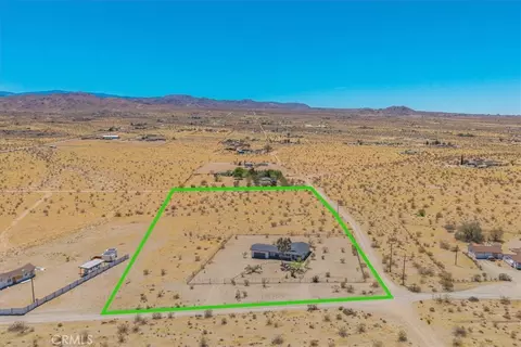 2670 N Sage Ave, Landers, CA 92285 photo 57