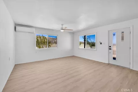 Living - 2670 N Sage Ave, Landers, CA 92285 photo 3 of 8