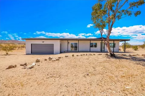 2670 N Sage Ave, Landers, CA 92285 photo 6