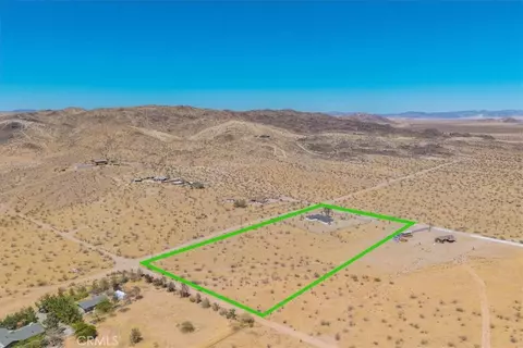 View/Area - 2670 N Sage Ave, Landers, CA 92285 photo 6 of 6