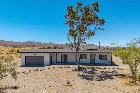 2670 N Sage Ave, Landers, CA 92285