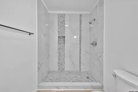 Bath - 2670 N Sage Ave, Landers, CA 92285 photo 2 of 4