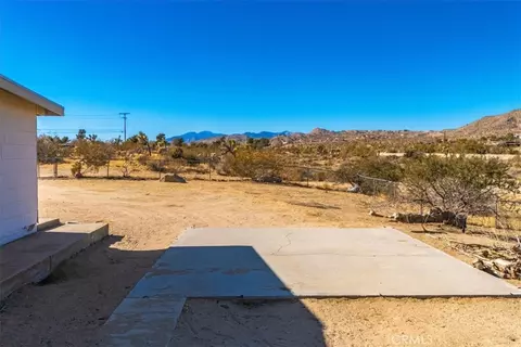 Exterior - 59200 Barron Dr, Yucca Valley, CA 92284 photo 17 of 18