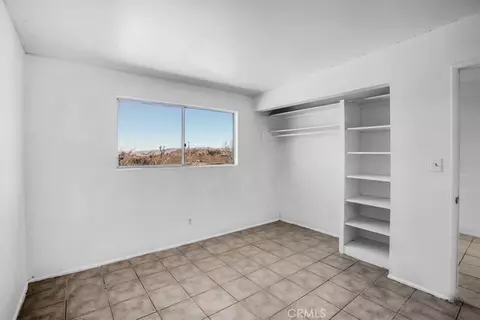 Bedroom - 59200 Barron Dr, Yucca Valley, CA 92284 photo 1 of 4