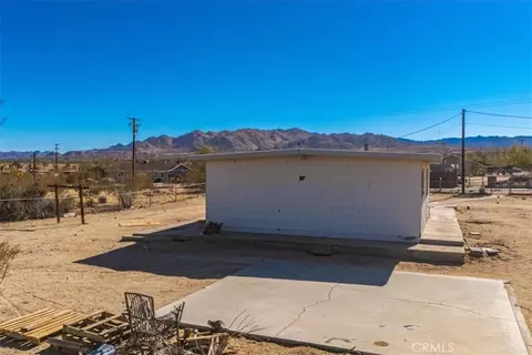 Exterior - 59200 Barron Dr, Yucca Valley, CA 92284 photo 15 of 18