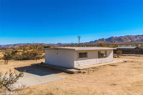 Exterior - 59200 Barron Dr, Yucca Valley, CA 92284 photo 13 of 18