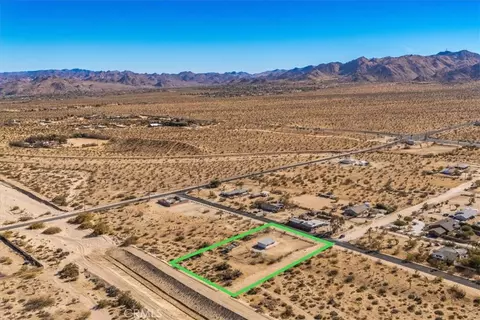 View/Area - 59200 Barron Dr, Yucca Valley, CA 92284 photo 14 of 14