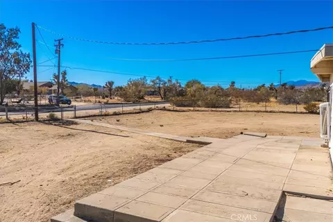 Exterior - 59200 Barron Dr, Yucca Valley, CA 92284 photo 8 of 18
