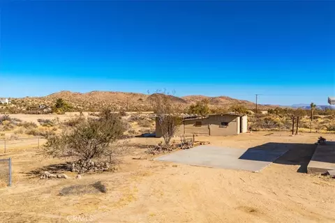 Exterior - 59200 Barron Dr, Yucca Valley, CA 92284 photo 12 of 18