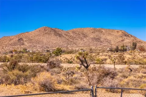 Exterior - 59200 Barron Dr, Yucca Valley, CA 92284 photo 11 of 18