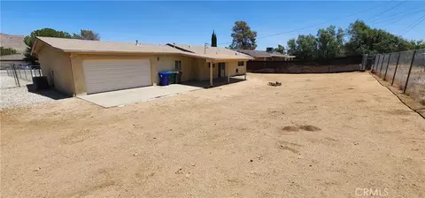 Exterior - 56159 Taos Trl, Yucca Valley, CA 92284 photo 3 of 4