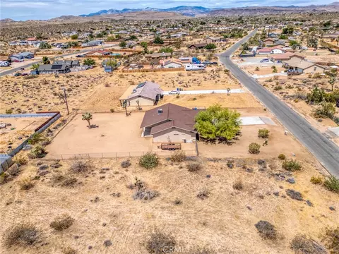 View/Area - 58333 Campanula St, Yucca Valley, CA 92284 photo 7 of 13
