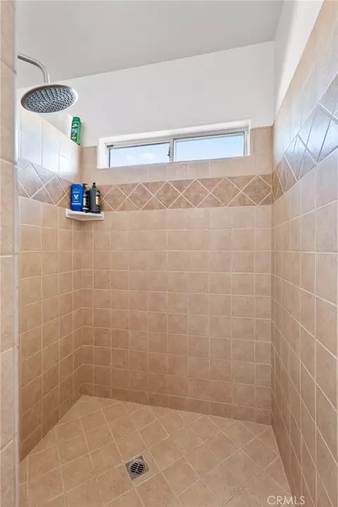 Bath - 58333 Campanula St, Yucca Valley, CA 92284 photo 3 of 3