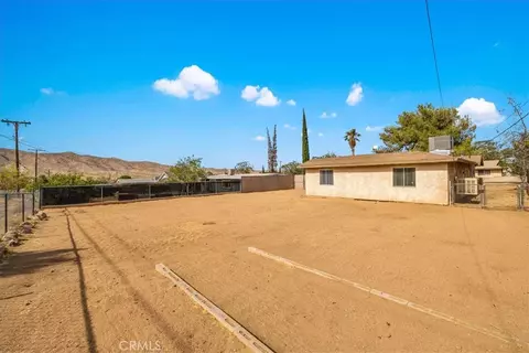 Exterior - 7590 Cibola Trl, Yucca Valley, CA 92284 photo 8 of 9