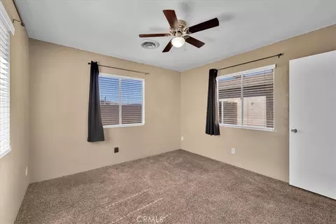 Bedroom - 7590 Cibola Trl, Yucca Valley, CA 92284 photo 3 of 3