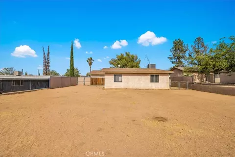 Exterior - 7590 Cibola Trl, Yucca Valley, CA 92284 photo 7 of 9
