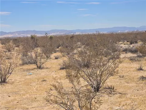 1577 Mcgarry Rd, Joshua Tree, CA 92252 photo 6