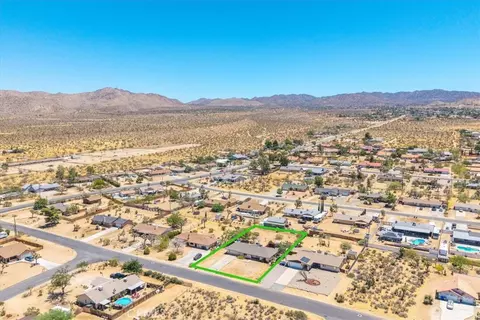 View/Area - 58353 Arcadia, Yucca Valley, CA 92284 photo 2 of 7