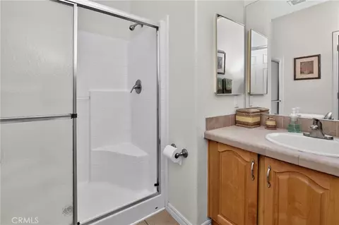 Bath - 1145 Marina Dr, Needles, CA 92363 photo 6 of 9