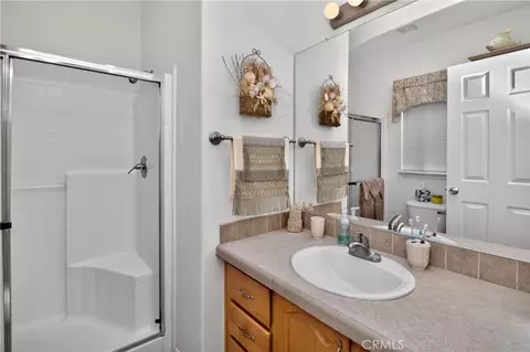 Bath - 1145 Marina Dr, Needles, CA 92363 photo 7 of 9