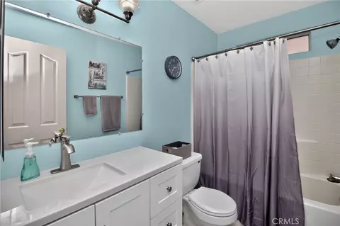 Bath - 2228 Paseo Del Rey, Needles, CA 92363 photo 1 of 8