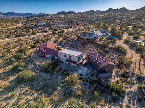 View/Area - 56630 Bear Ct, Yucca Valley, CA 92284 photo 13 of 14