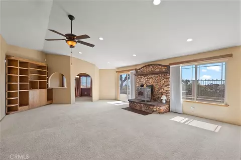 Living - 56630 Bear Ct, Yucca Valley, CA 92284 photo 1 of 2