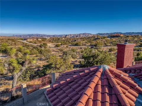View/Area - 56630 Bear Ct, Yucca Valley, CA 92284 photo 6 of 14