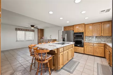 Kitchen - 56630 Bear Ct, Yucca Valley, CA 92284 photo 1 of 1
