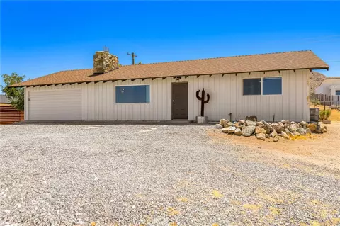 Exterior - 60229 La Mirada Trl, Joshua Tree, CA 92252 photo 3 of 12