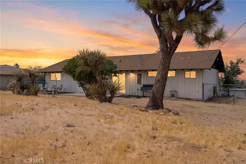 Exterior - 60229 La Mirada Trl, Joshua Tree, CA 92252 photo 10 of 12